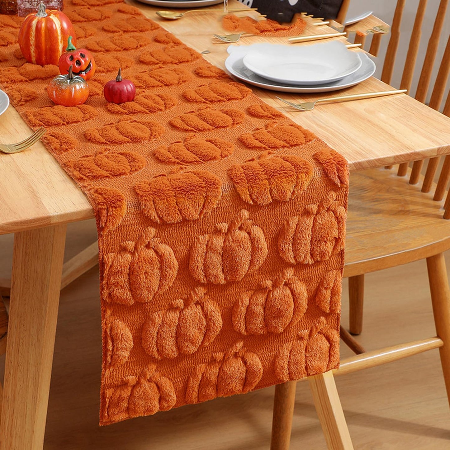 Halloween Pumpkin Table Runner Quilted Plush 3D Table Runners Fall Autumn Ivory Halloween Runners for Tables Kitchen Dining Decorations Party Supplies 13x37 Inch WN420