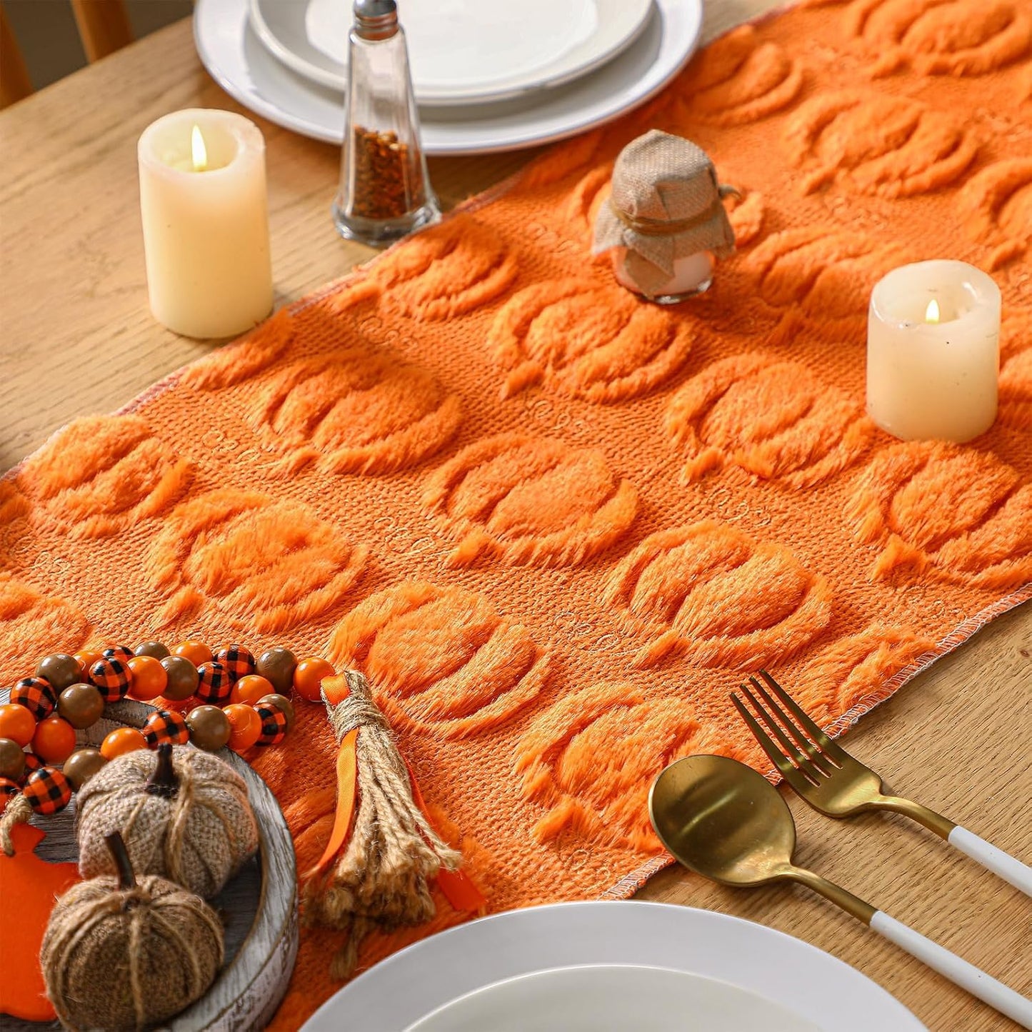Halloween Pumpkin Table Runner Quilted Plush 3D Table Runners Fall Autumn Ivory Halloween Runners for Tables Kitchen Dining Decorations Party Supplies 13x37 Inch WN420