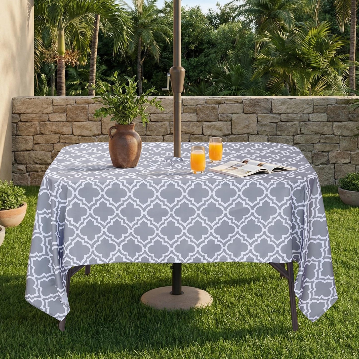 Eternal Beauty 52” Round Tablecloth Waterproof Outdoor Tablecloth with Umbrella Hole Zipper for Spring Summer Patio Picnic Tables (Tropical Palm Leaf) BST326H