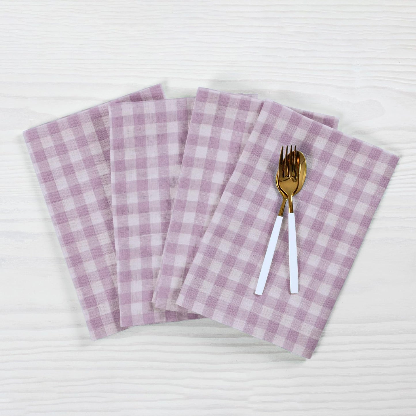 Solino Home 100% Linen Napkins Hydrangea Blue Check, 20 x 20 in, Set of 4 | Gingham Check Cloth Napkins for everyday meals, hosting and gifting; gingham checkered weave; Pure Linen; OEKO-TEX Certified BST326SOLH