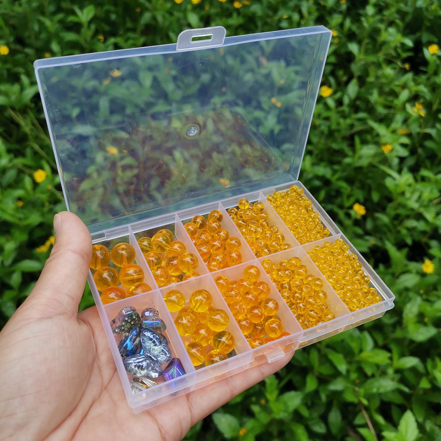 476pcs Orange Round Crystal Glass Beads (4/6/8/10/12mm) with 8pcs Charming Pendants for Jewelry Making, Smooth Round Glass Spacer Loose Beads for Crafts Bracelets Necklaces Charms BST220
