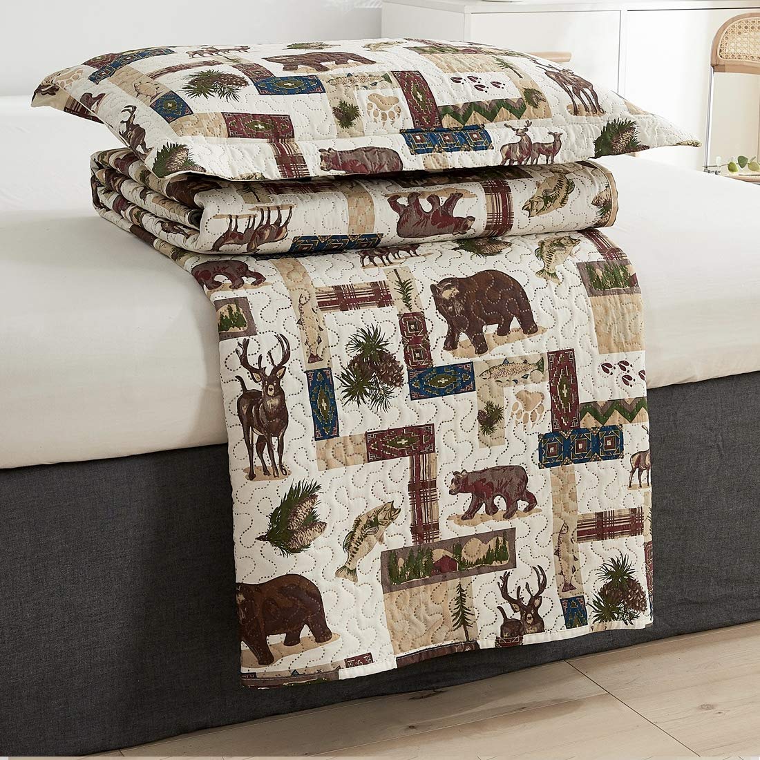 Rustic Moose Quilt Set King Size Lodge Quilt Lightweight Summer Cabin Bedspread Country Bedding Forest Bear Fish Pine Coverlet Daybed Cover Blanket Woodland Home Decor-Brown White BST220