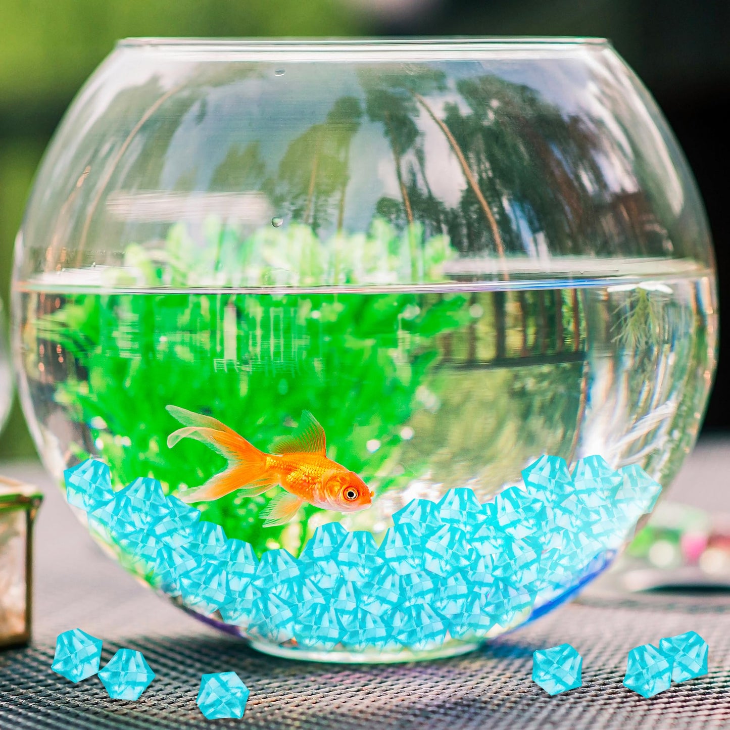Kaiyuan Dynasty 300PCS Green Glow in the Dark Rocks Luminous Rocks Glowing Rocks for Vase Fillers Table Scatters Aquarium Fish Tank Home Decor,(11 * 14mm) BST220