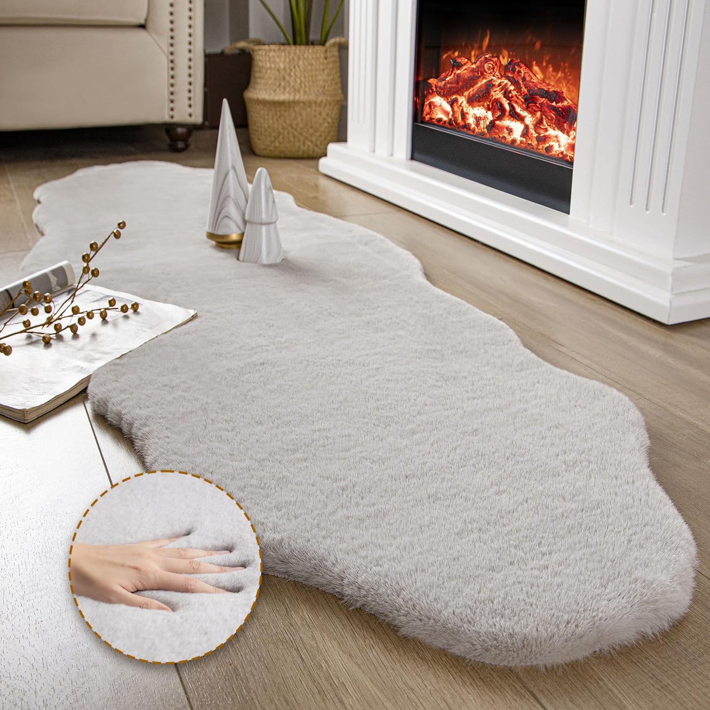 Ashler Faux Fur Rug, Ultra Soft Faux Rabbit Fur, Beige Area Rugs, 3 x 3 Feet Round, Machine Washable Nursery Decor Throw Rugs for Bedroom, Kids Room, Living Room BST326H
