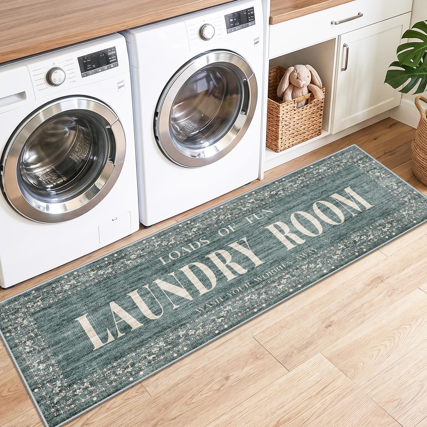 TOPRUUG 2x8 Kitchen Runner Rug: Non-Slip Kitchen Rugs Stain Resistant Kitchen Mats for Floor Low-Pile Carpet for Sink Soft Kitchen Runners Non Skid Washable 8 ft Mat Home Decor 2'x8' Beige BST202