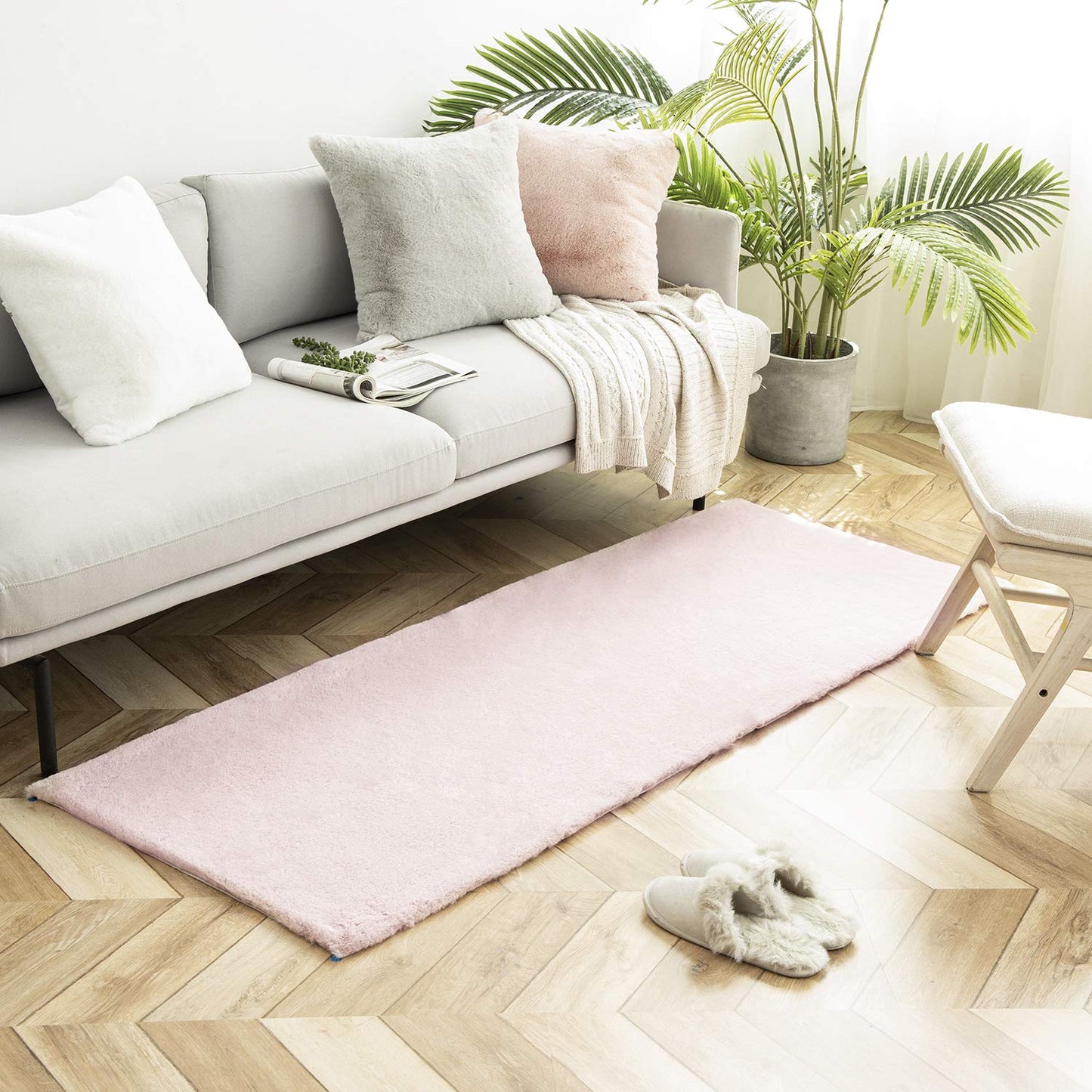 Ashler Faux Fur Rug, Ultra Soft Faux Rabbit Fur, Beige Area Rugs, 3 x 3 Feet Round, Machine Washable Nursery Decor Throw Rugs for Bedroom, Kids Room, Living Room BST326H