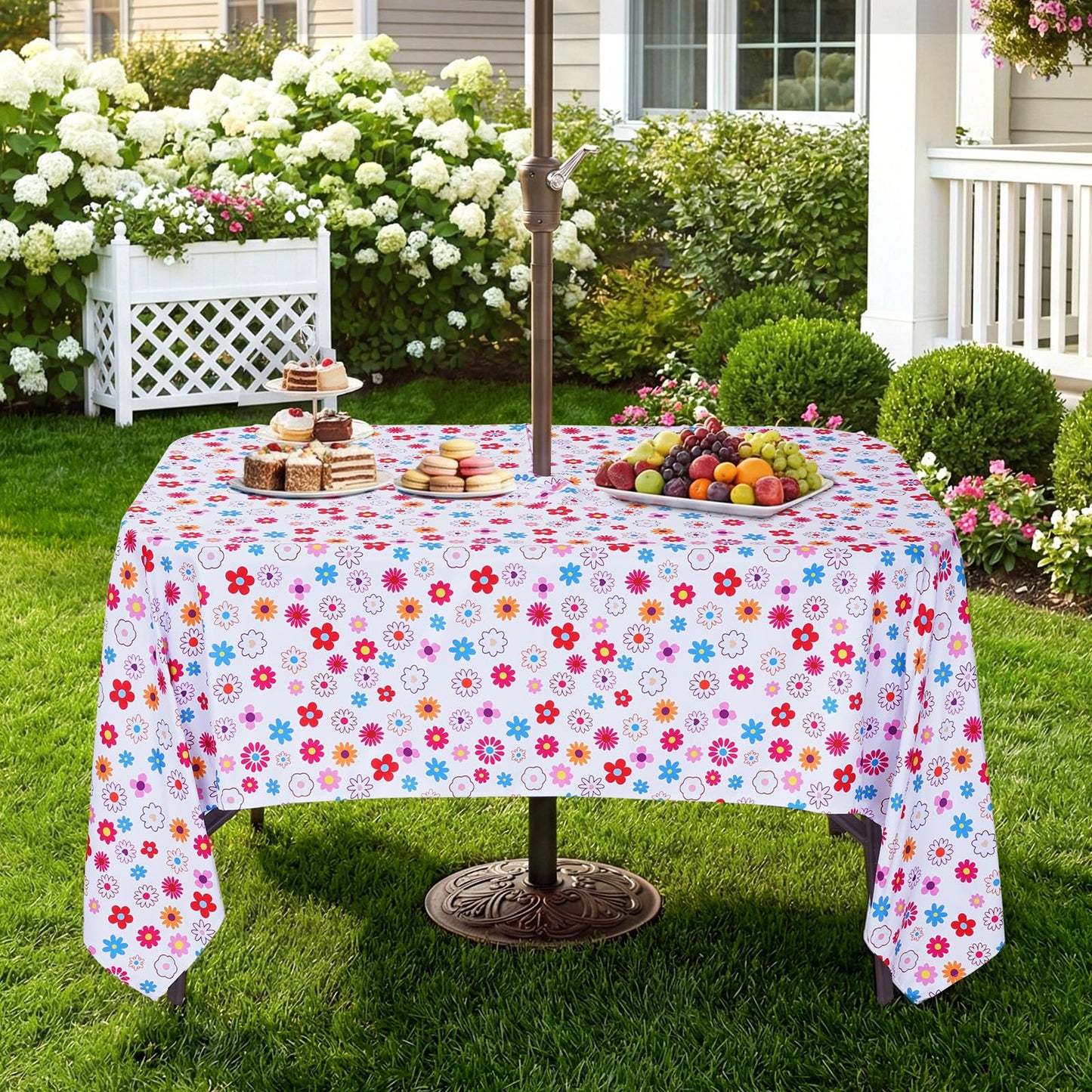 Eternal Beauty 52” Round Tablecloth Waterproof Outdoor Tablecloth with Umbrella Hole Zipper for Spring Summer Patio Picnic Tables (Tropical Palm Leaf) BST326H