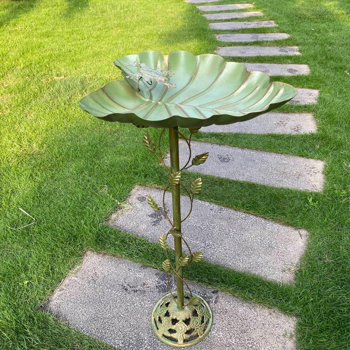 4-in-1 Metal Birdhouse On Poles, Birdhouses for Outdoors Lawn Decor WN420