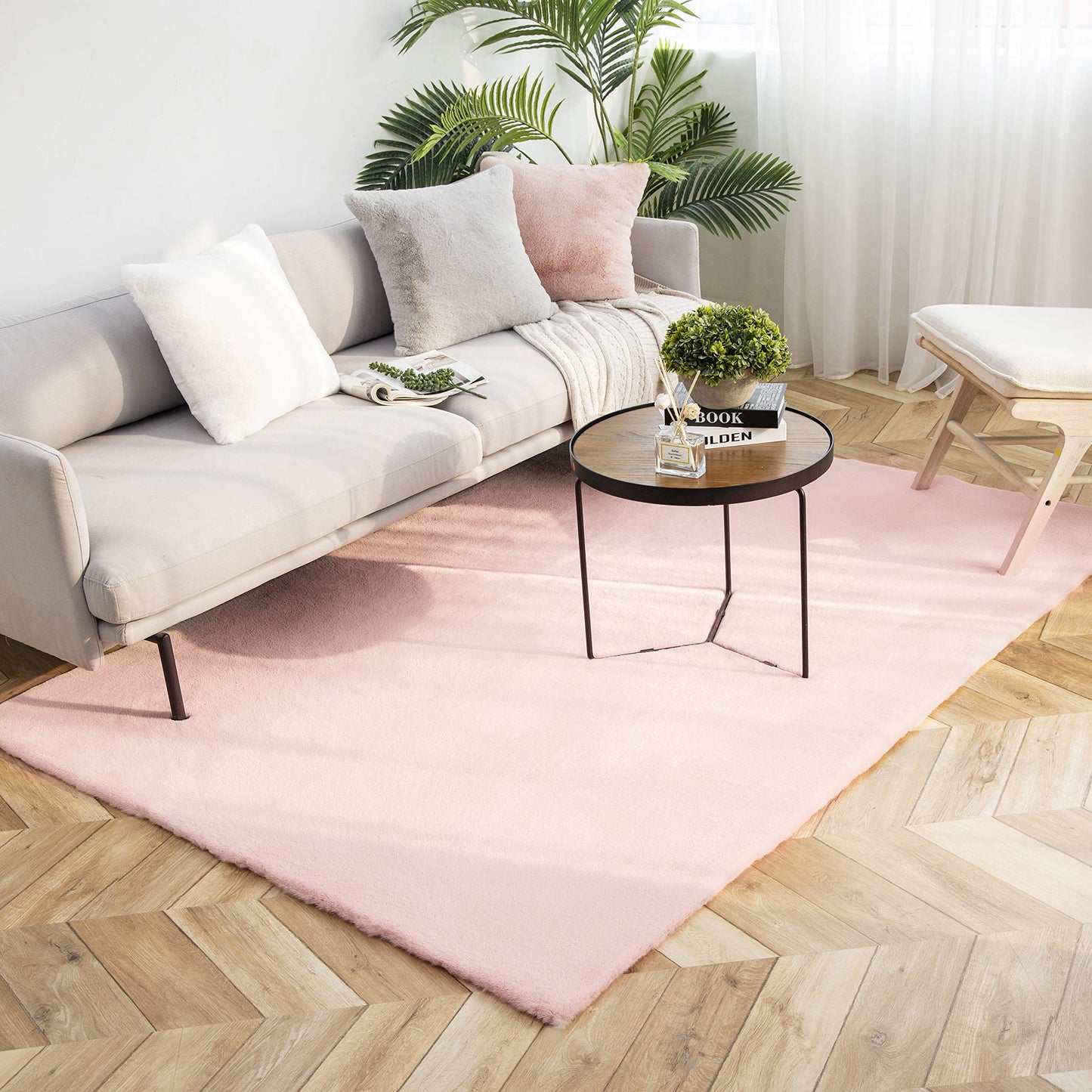 Ashler Faux Fur Rug, Ultra Soft Faux Rabbit Fur, Beige Area Rugs, 3 x 3 Feet Round, Machine Washable Nursery Decor Throw Rugs for Bedroom, Kids Room, Living Room BST326H