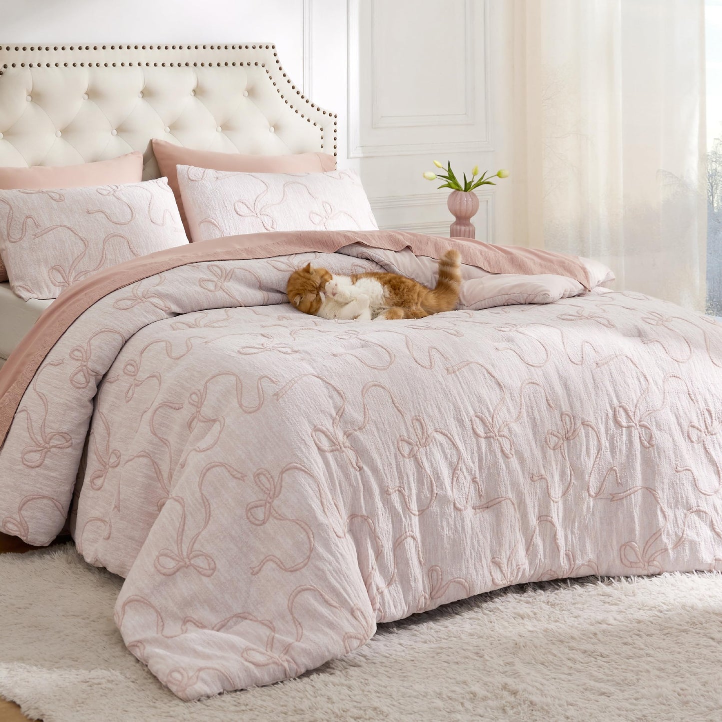Bedsure Tufted Rose Pink King Comforter Set, GentleSoft™ 3 Pieces Bow Cute Bedding Pink Room Decor, Gifts for Girls Teens Women, All Seasons, 1 Bed Comforter, 2 Pillow Shams, 104x90 Inches DD1210
