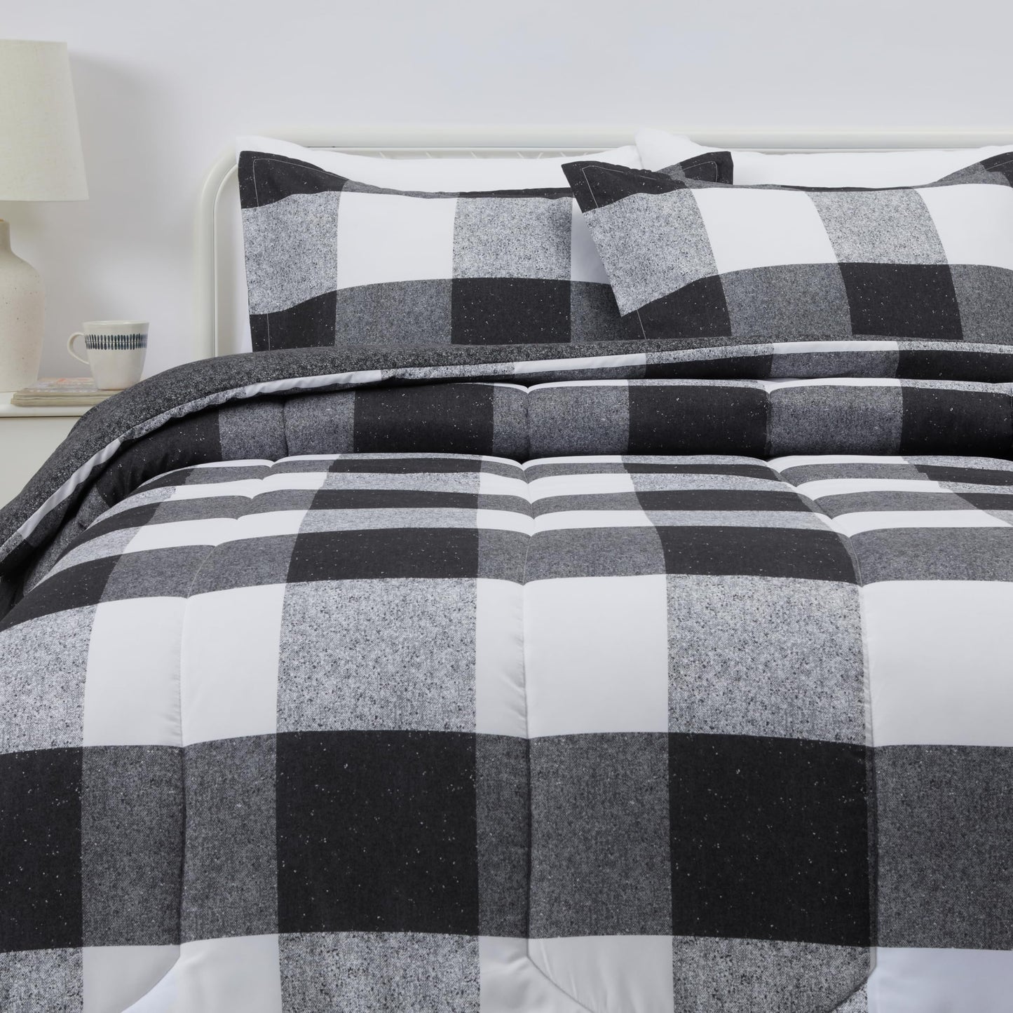 Amazon Basics Comforter Blanket, Reversible, Lightweight Microfiber, Machine Washable, All Season, Full/Queen, Black/Grey
