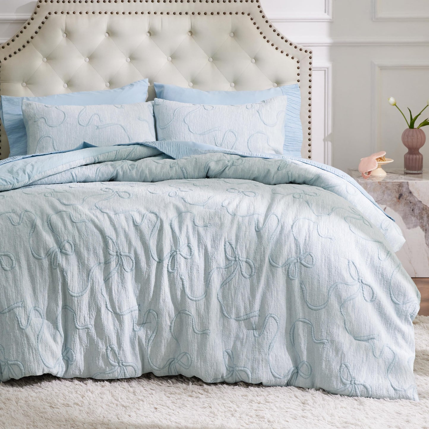Bedsure Tufted Rose Pink King Comforter Set, GentleSoft™ 3 Pieces Bow Cute Bedding Pink Room Decor, Gifts for Girls Teens Women, All Seasons, 1 Bed Comforter, 2 Pillow Shams, 104x90 Inches DD1210