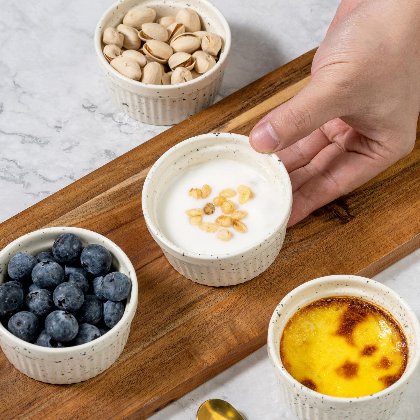 4oz Ramekins Set of 4,Creme Brulee Ramekins Oven Safe,Ceramic Custard Cups Ramiken for Baking,Souffle Ramekin Bowls for Pudding Ice Cream,Blue BST220