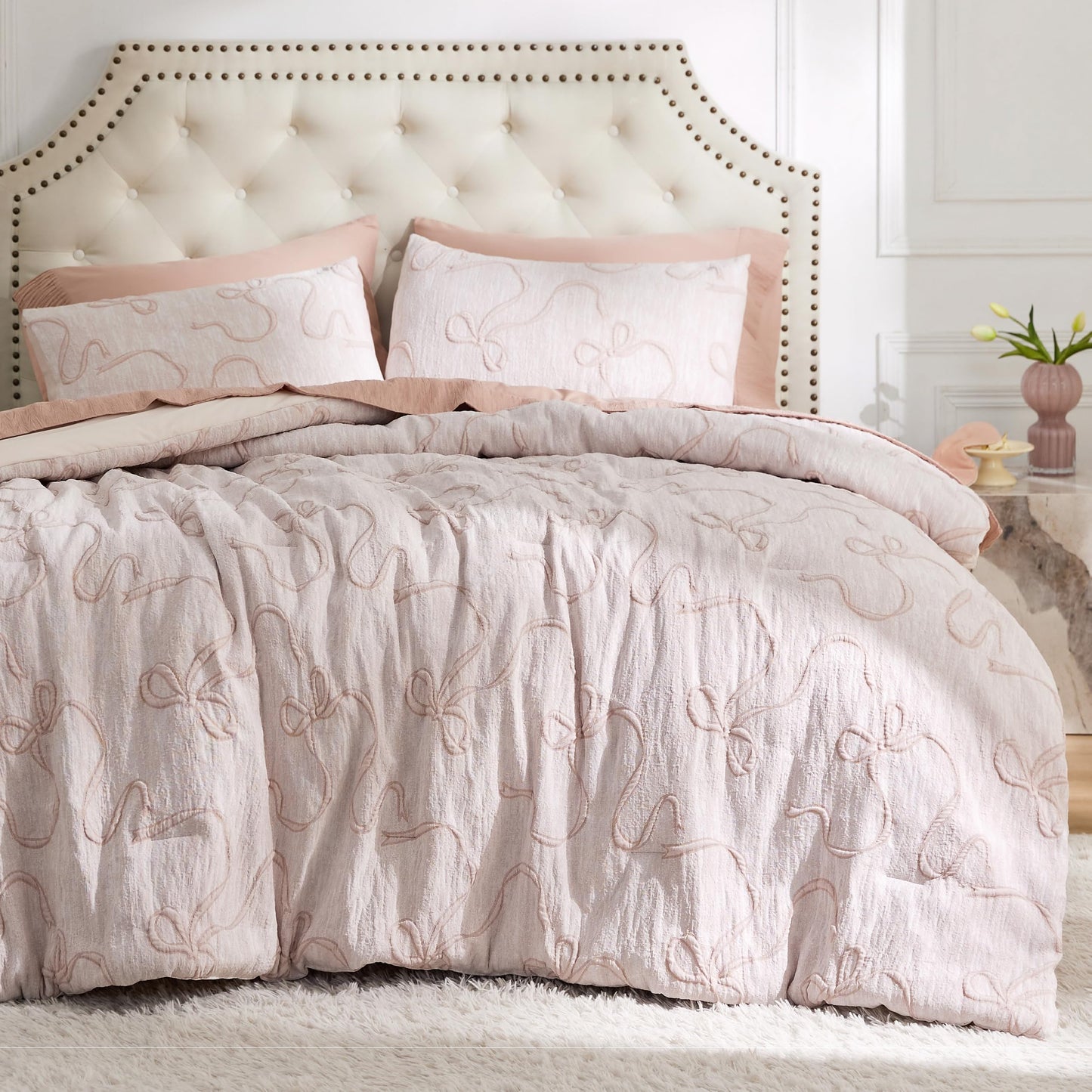 Bedsure Tufted Rose Pink King Comforter Set, GentleSoft™ 3 Pieces Bow Cute Bedding Pink Room Decor, Gifts for Girls Teens Women, All Seasons, 1 Bed Comforter, 2 Pillow Shams, 104x90 Inches DD1210