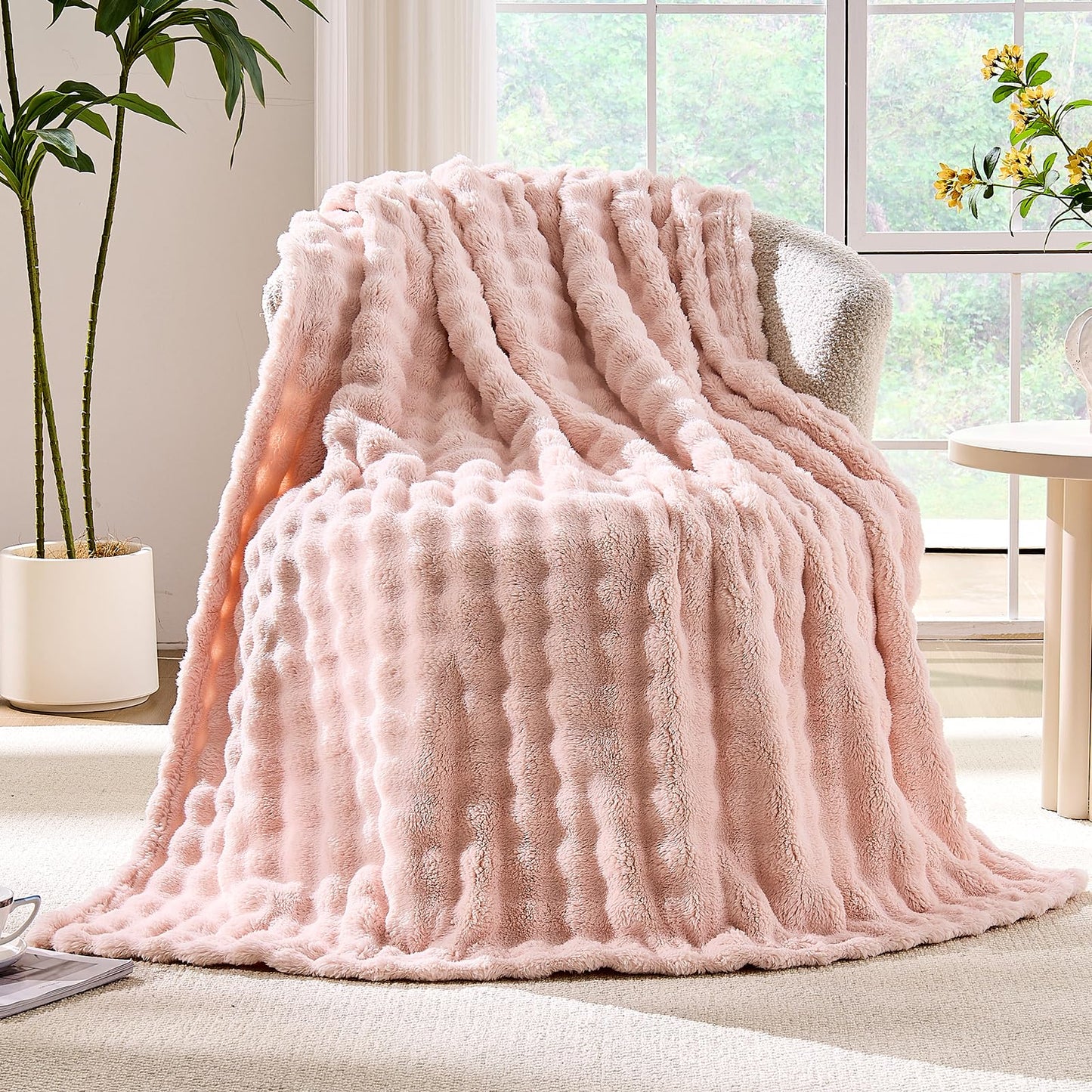 Wajade Unicorn Gifts for Girls - Glow in The Dark Unicorn Blanket Birthday Christmas Decor for Kids Age 3 4 5 6 7 8 9 10 11 12 Years Old Teens Child Toddler Throw Violet 60"x80" BST202
