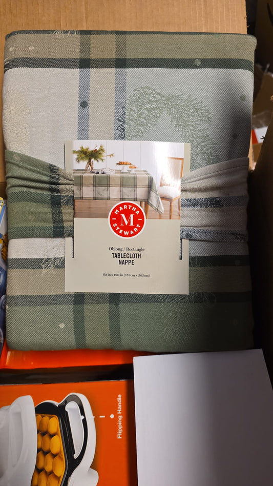 Martha Stewart Cotton Polyester Oblong/Rectangle Tablecloth, 60"x120" 35