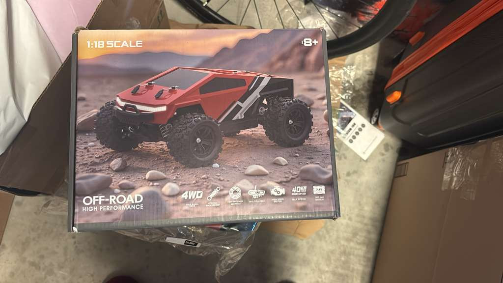 WayEee 1:18 Fast RC Car 40 KPH High Speed 4X4 Remote Control Monster Truck 39