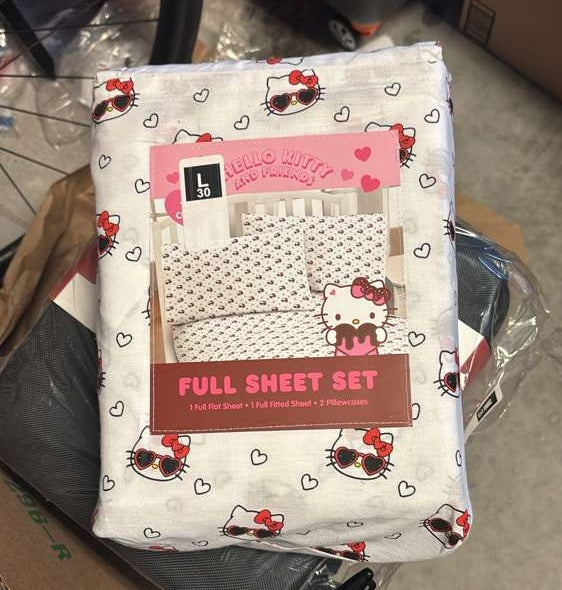 Sanrio Hello Kitty And Friends Valentine's Day Queen Sheet Set Sunglasses Hearts Sheets 39