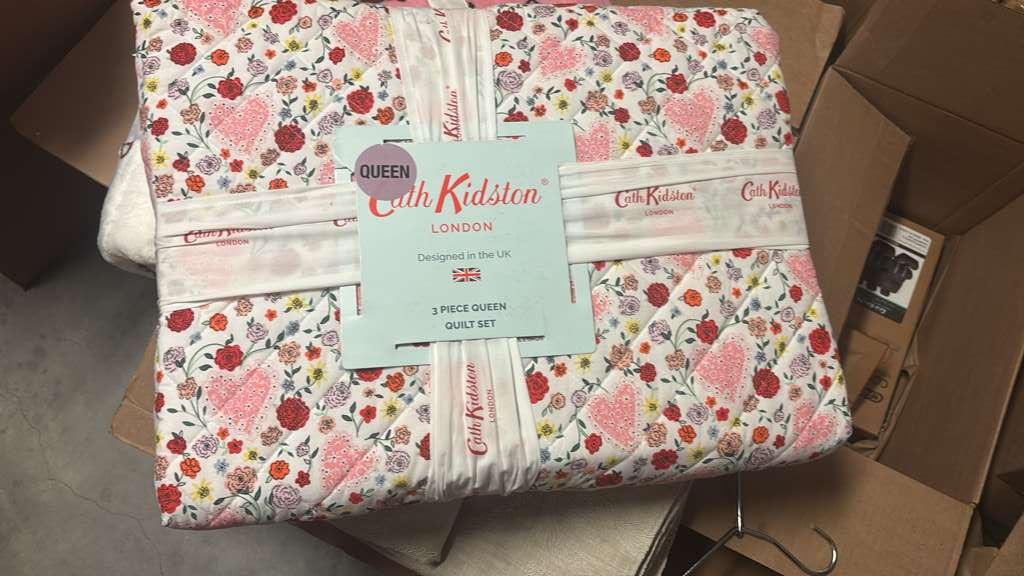3pc Cath Kidston London Cotton FLORAL HEART PINK Cottage Quilt & Shams Set QUEEN 49