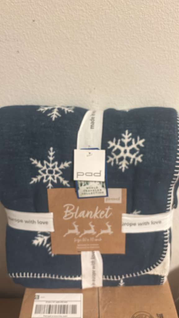 Pad Concept Cotton Blend Snowflake Winter Throw Blanket Blue And Ivory 60x78in 49