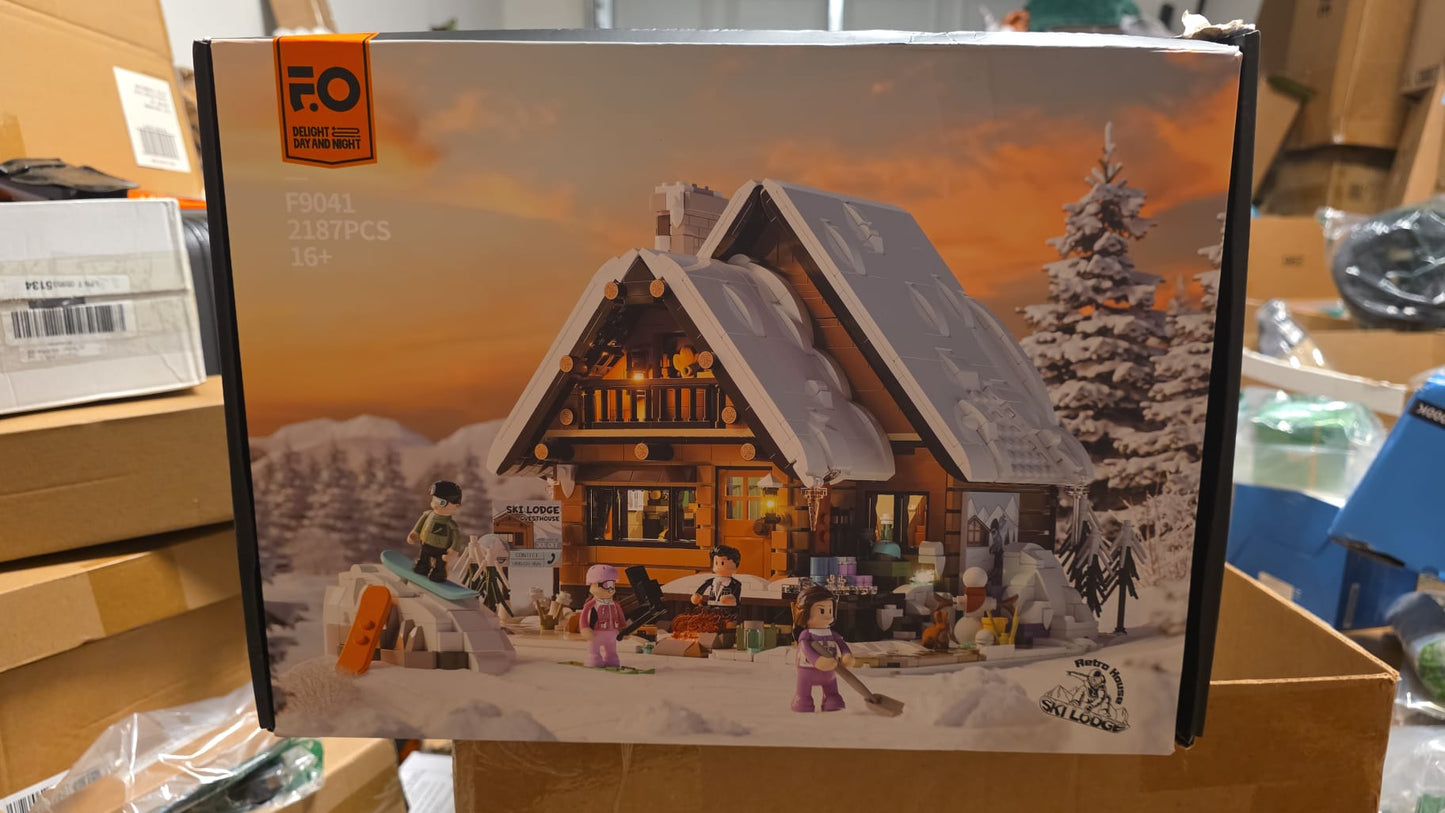 FUNWHOLE Christmas Ski-Cabin Lighting Building-Bricks-Set 100