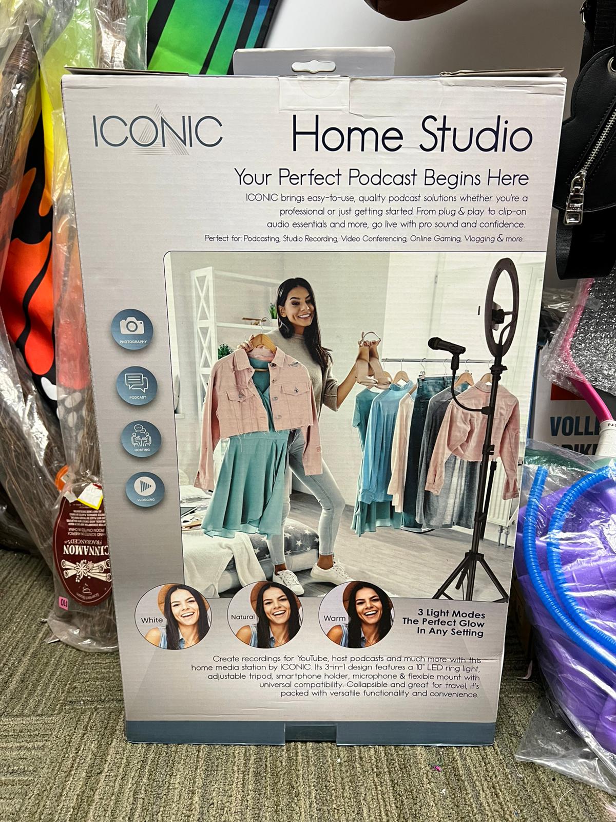 Iconic Home Studio 10" LED Ring Light & Media Station